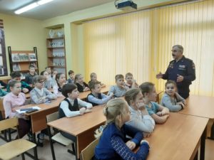 Кто должен Родину защищать?!