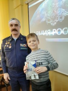 Кто должен Родину защищать?!